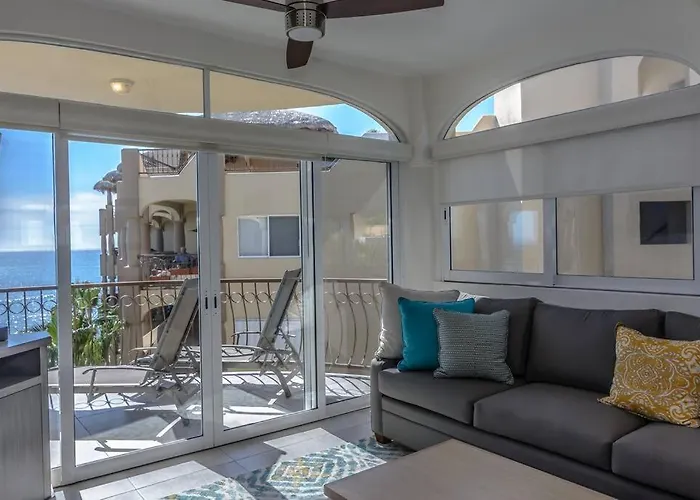 Sub- Penthouse Olas Surfers Paradise *