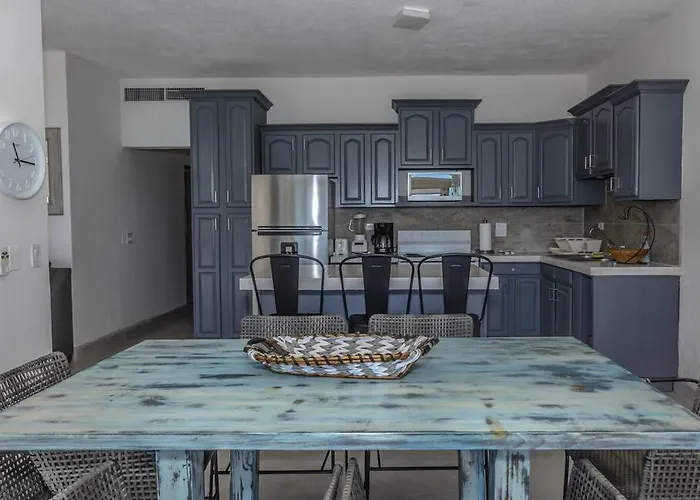 Apartment Sub- Penthouse Olas Surfers Paradise *