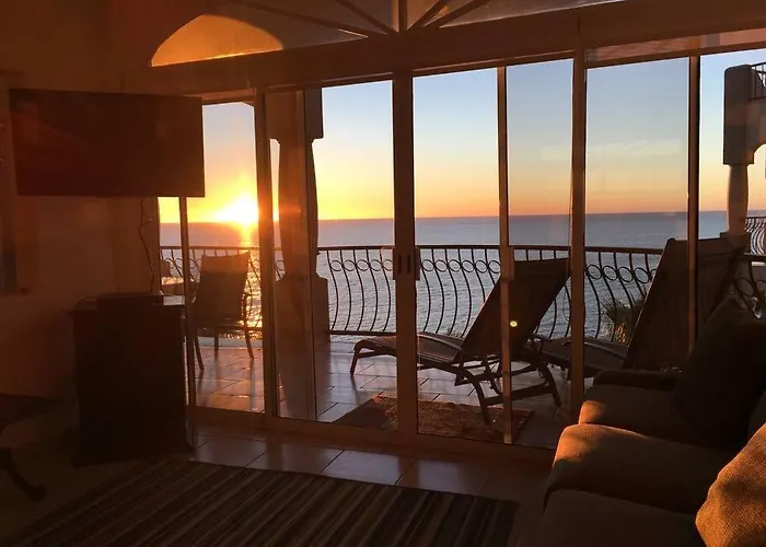 Sub- Penthouse Olas Surfers Paradise Apartment San Jose del Cabo